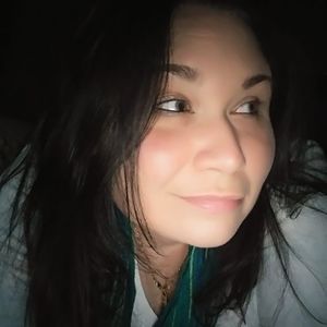 Meet your Posher, Lena